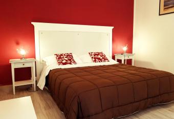 Oberdan Bed & Breakfast allows 18 year olds to book a room