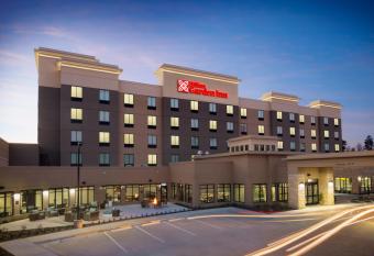 Hilton Garden Inn Longview allows 18 year olds to book a room