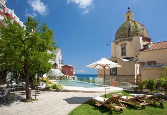 Hotel Palazzo Murat has Balcony rooms