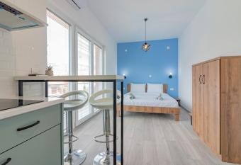 AGH Elite Apartments & Studios has Balcony rooms