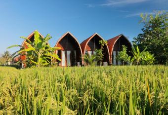 Keramas Surf Camp has Balcony rooms