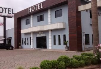 Hotel Manayara allows 18 year olds to book a room