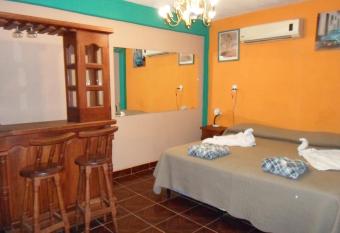 Hotel Antonia has rooms with a private hot tub