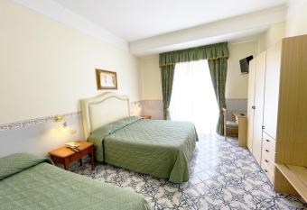 Hotel Reginella has Balcony rooms