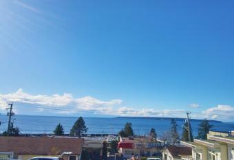 Westview Centre Motel allows 18 year olds to book a room