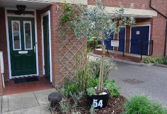 Gras Lawn B&B allows 18 year olds to book a room