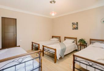 Marcos Hotel has rooms with a private hot tub