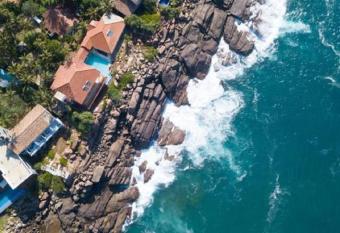 Land s End Villa has Balcony rooms