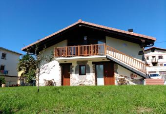 Apartamentos Aldagaia has Balcony rooms