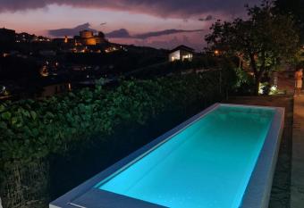 Villa Laura has Balcony rooms