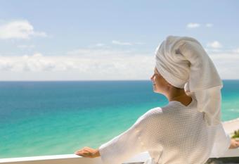 Ocean Front Apartments First line to the Beach has Balcony rooms