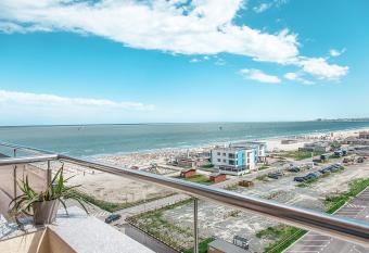 Apartment Bruno Summerland allows 18 year olds to book a room