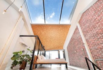 OwlStay Jiufen Wander has Balcony rooms