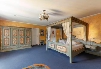 Hotel Burger Veni  e has Balcony rooms