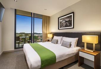Quest Chatswood has Balcony rooms