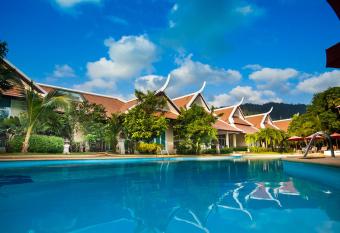 Pattra Vill Resort has Balcony rooms