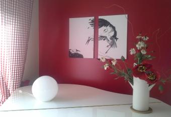 L Alsacienne has Balcony rooms