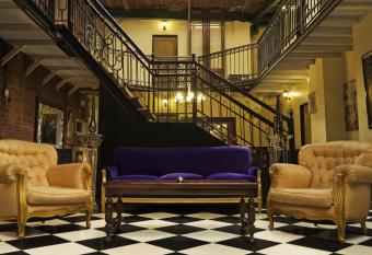 DEL900 Hotel Boutique has Balcony rooms