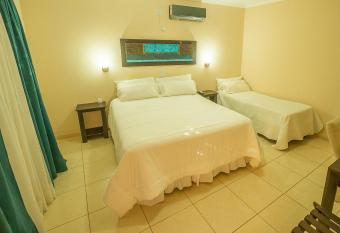 Apart Hotel Ayres De Termas allows 18 year olds to book a room