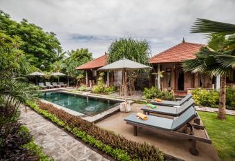 Global Royal Pemuteran has Balcony rooms