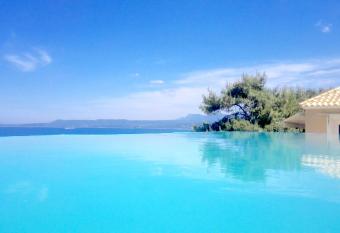 12 Gods Resort has Balcony rooms