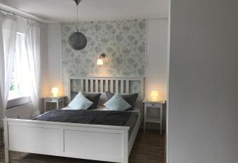 B&B Worpsweder Blick allows 18 year olds to book a room