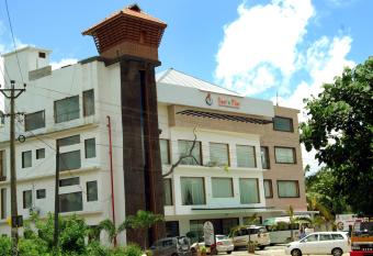 Nest n Mist has Balcony rooms