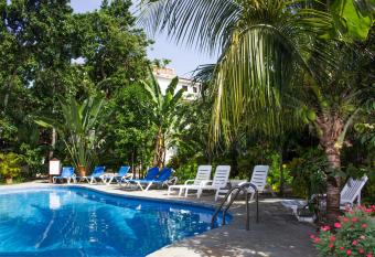 Residencial Estephany has Balcony rooms