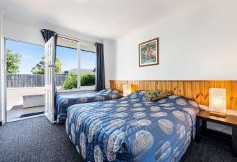 Tamworth Budget Motel has Balcony rooms
