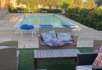 Cala Arenella allows 18 year olds to book a room