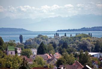 Moor Apartment 26 allows 18 year olds to book a room