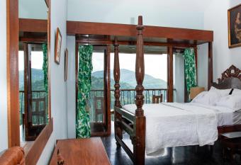 Tranquility Estate has Balcony rooms