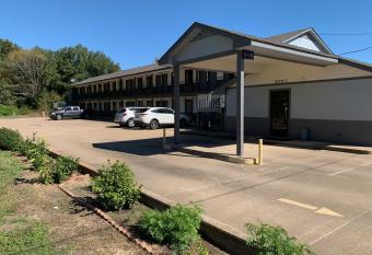 Regency Inn Jewett has Smoking rooms