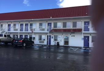 Motel 6 Baker City allows 18 year olds to book a room