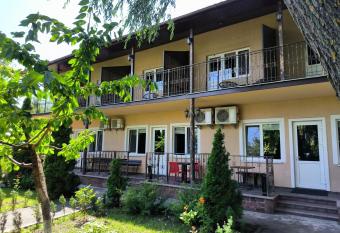 Babai Sadyba has Smoking/Balcony rooms