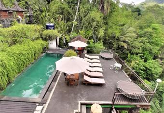 Astana Swaha Villa has Balcony rooms