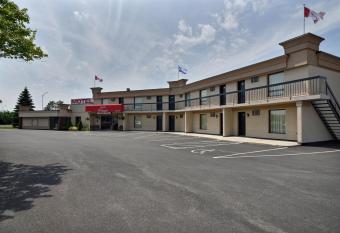 Motel St-Eustache has Balcony rooms