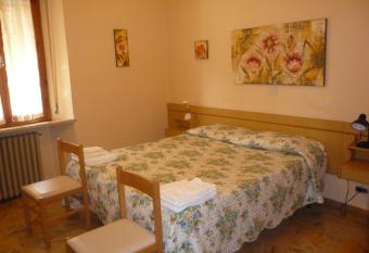 Il Palazzetto allows 18 year olds to book a room