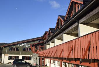 Skarslia Apartment has Balcony rooms