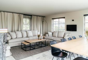 Hoeve Hazegras has Balcony rooms