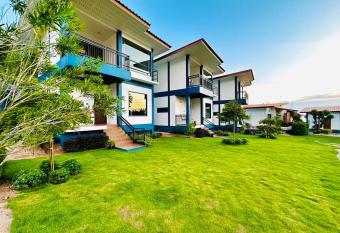 The Scenery Beach Resort allows 18 year olds to book a room