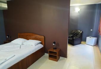 Hotel In Georgia has Smoking rooms