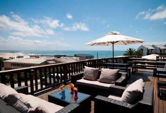 The Kelway Hotel has Balcony rooms