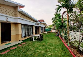 JenJon Holiday Villa - Nagaon, Alibaug has Balcony rooms