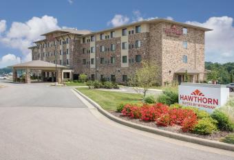 Hawthorn Suites by Wyndham Bridgeport/Clarksburg allows 18 year olds to book a room
