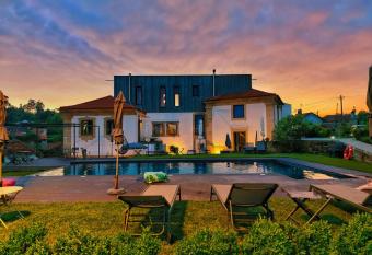 Pa  o de Vilharigues has Balcony rooms