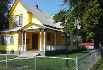 Maple Leaf Manor Suites allows 18 year olds to book a room