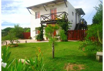 Gin Kovas has Smoking/Balcony rooms