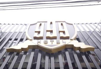 999 Hotel allows 18 year olds to book a room