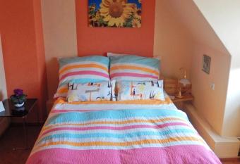 Ferienwohnung Sonnenblume allows 18 year olds to book a room